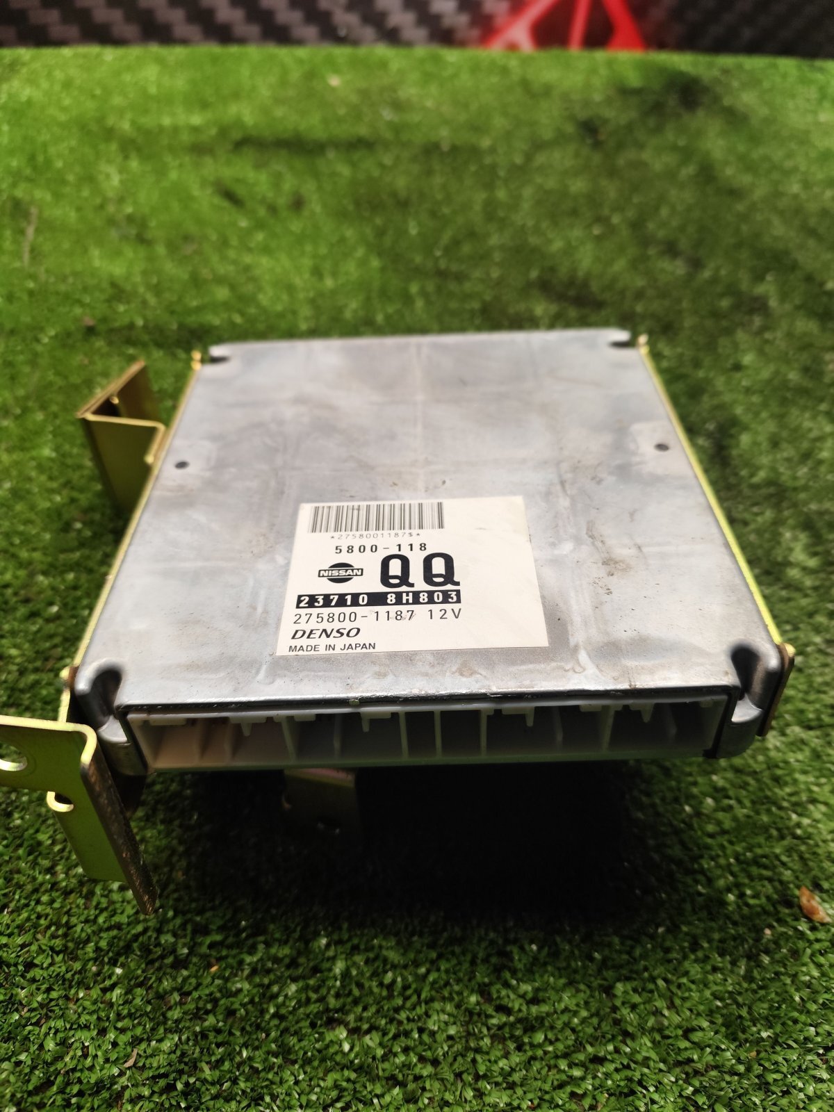 Блок управління двигуном 2.2 мкпп Nissan X-Trail T30 (2001-2007) 237108H803