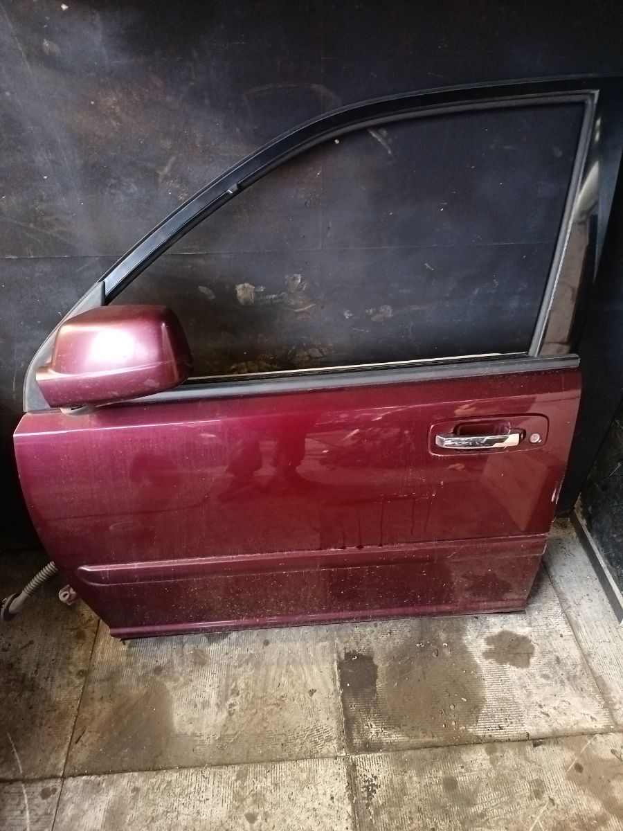 Двері передні ліві Nissan X-Trail T30 (2001-2007) H01018H7MM