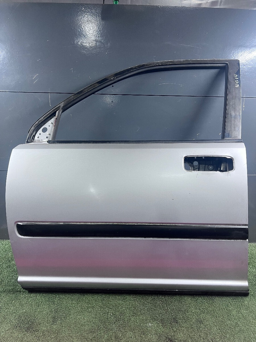 Двері передні ліві Nissan X-Trail T30 (2001-2007) H01018H7MM