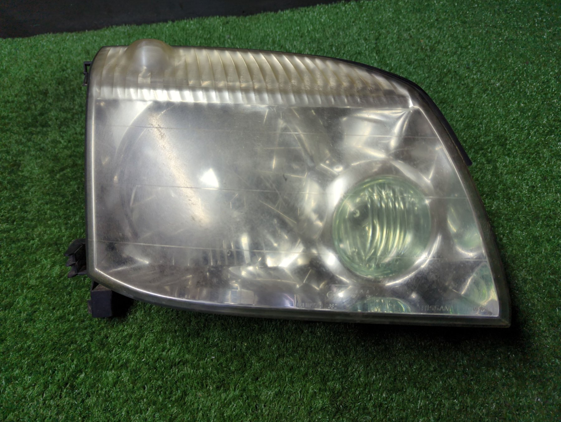 Фара передня права Nissan X-Trail T30 (2001-2007) 260108H925