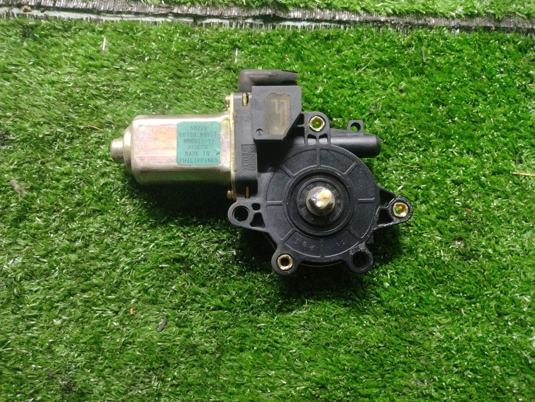 Моторчик склопідйомника задніх правих дверей Nissan X-Trail T30 (2001-2007) 8073089913