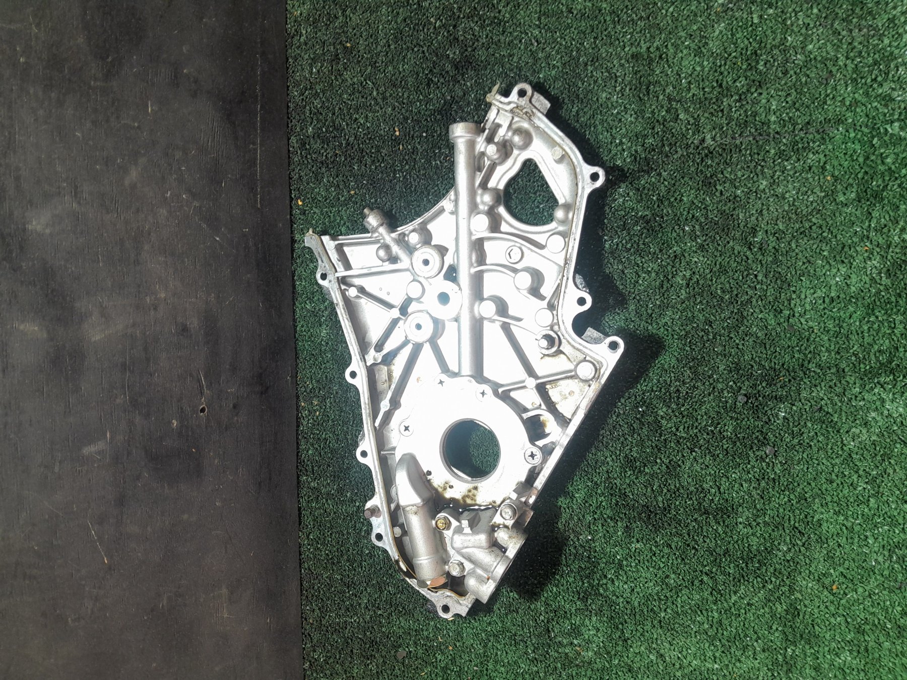 Насос масляний Nissan X-Trail T30 (2001-2007) 15010VK500