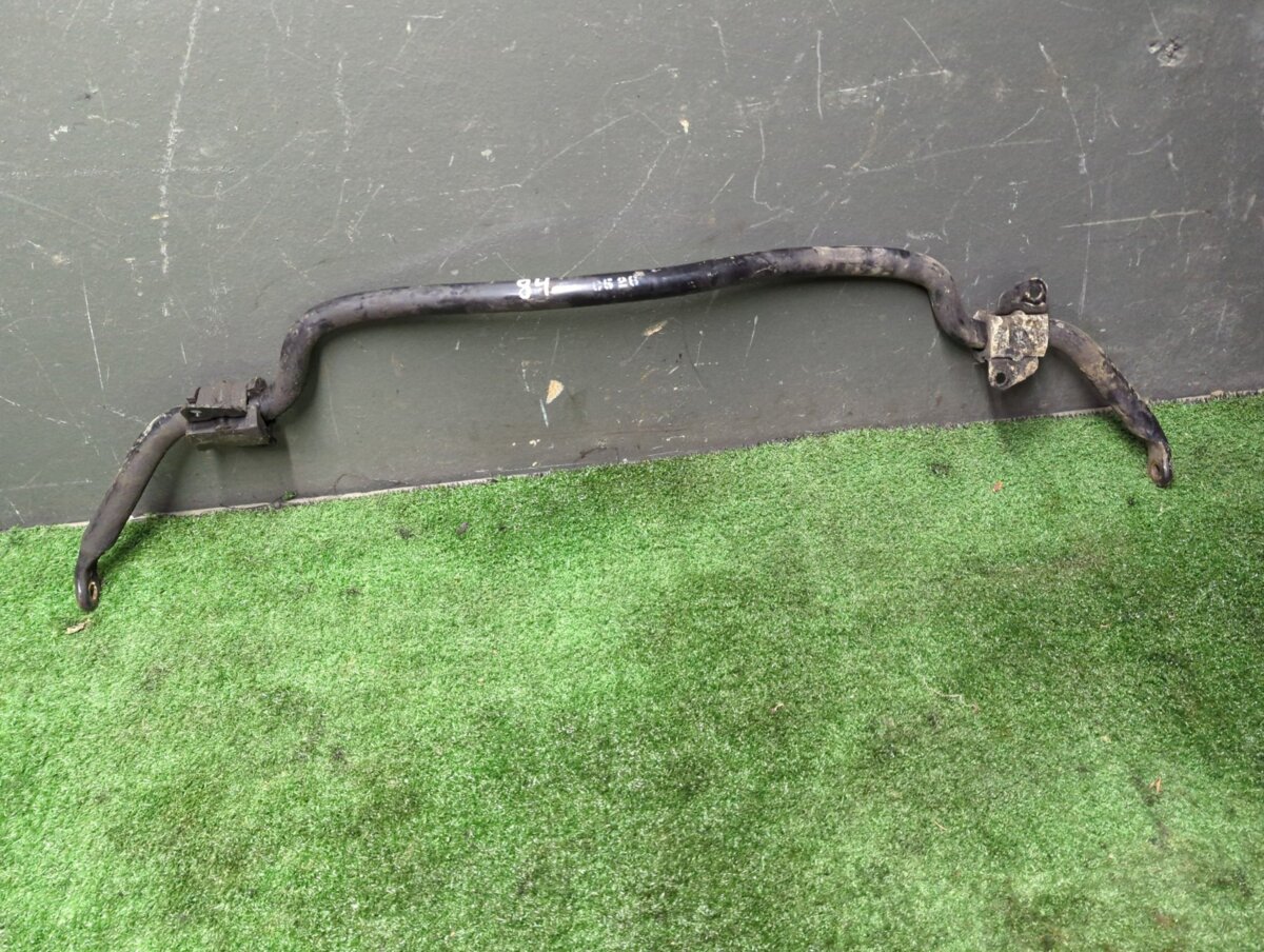 Передній стабілізатор Nissan X-Trail T30 (2001-2007) 546118H316