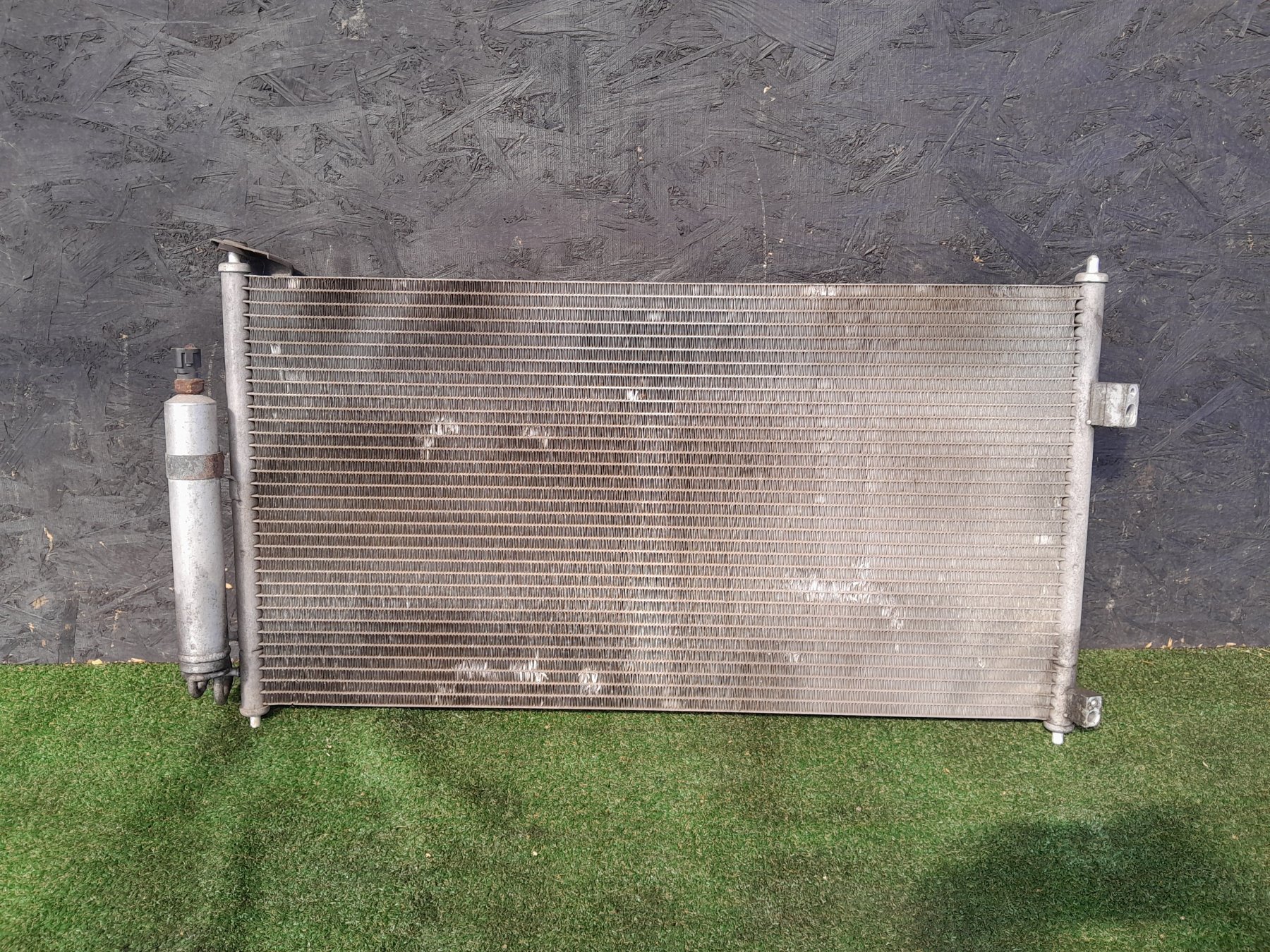 Радіатор кондиционера Nissan X-Trail T30 (2001-2007) 921009H310