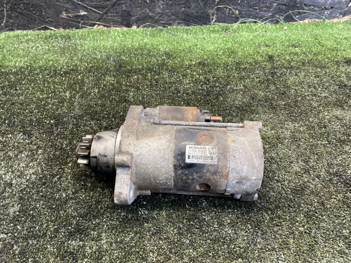 Стартер Nissan X-Trail T30 (2001-2007) 233008H801