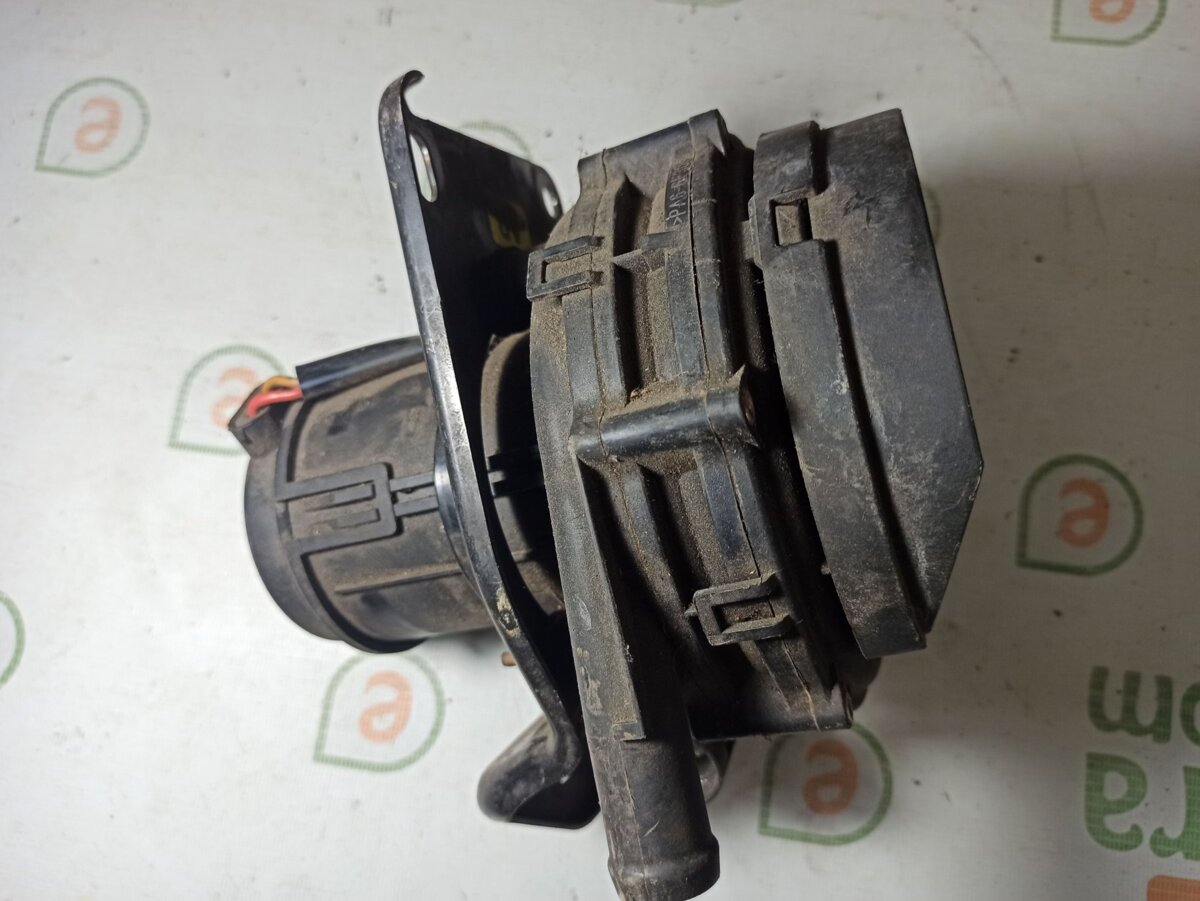 Насос додаткового повітря Opel Vectra B (1995-2002) 90530018
