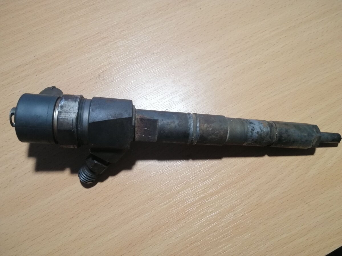 Форсунка 1.9cdti Opel Vectra C (2002-2008) 0445110159