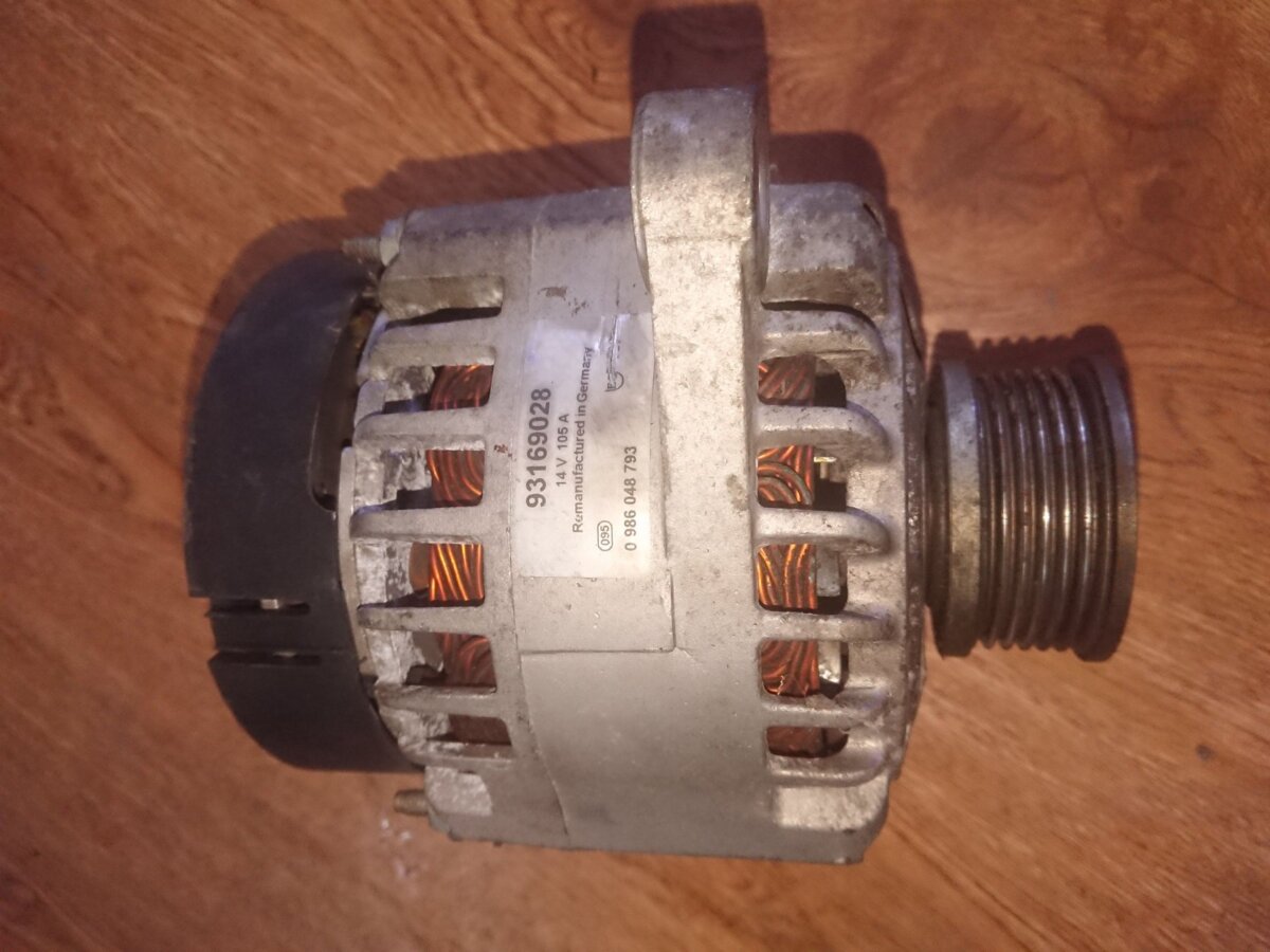 генератор Opel Vectra C (2002-2008) 93169028