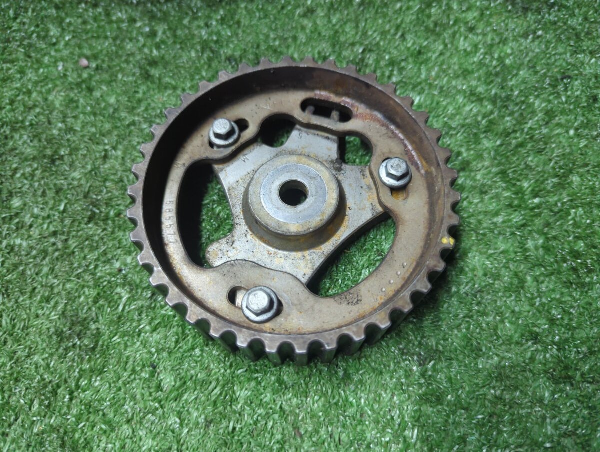 Шестерня розподільного валу Renault Grand Scenic III (2016-2022) 7701478037