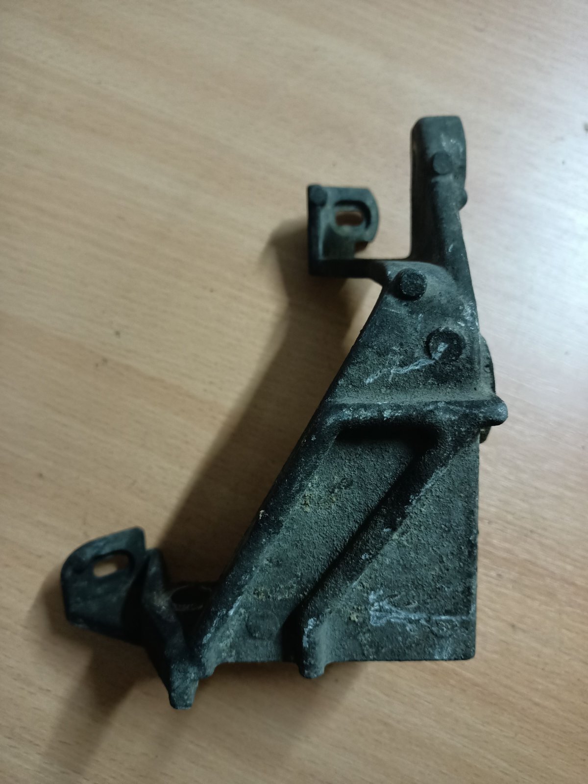 Кронштейн тнвд  1.9cdi Renault Kangoo I (1997-2009) 7700115681