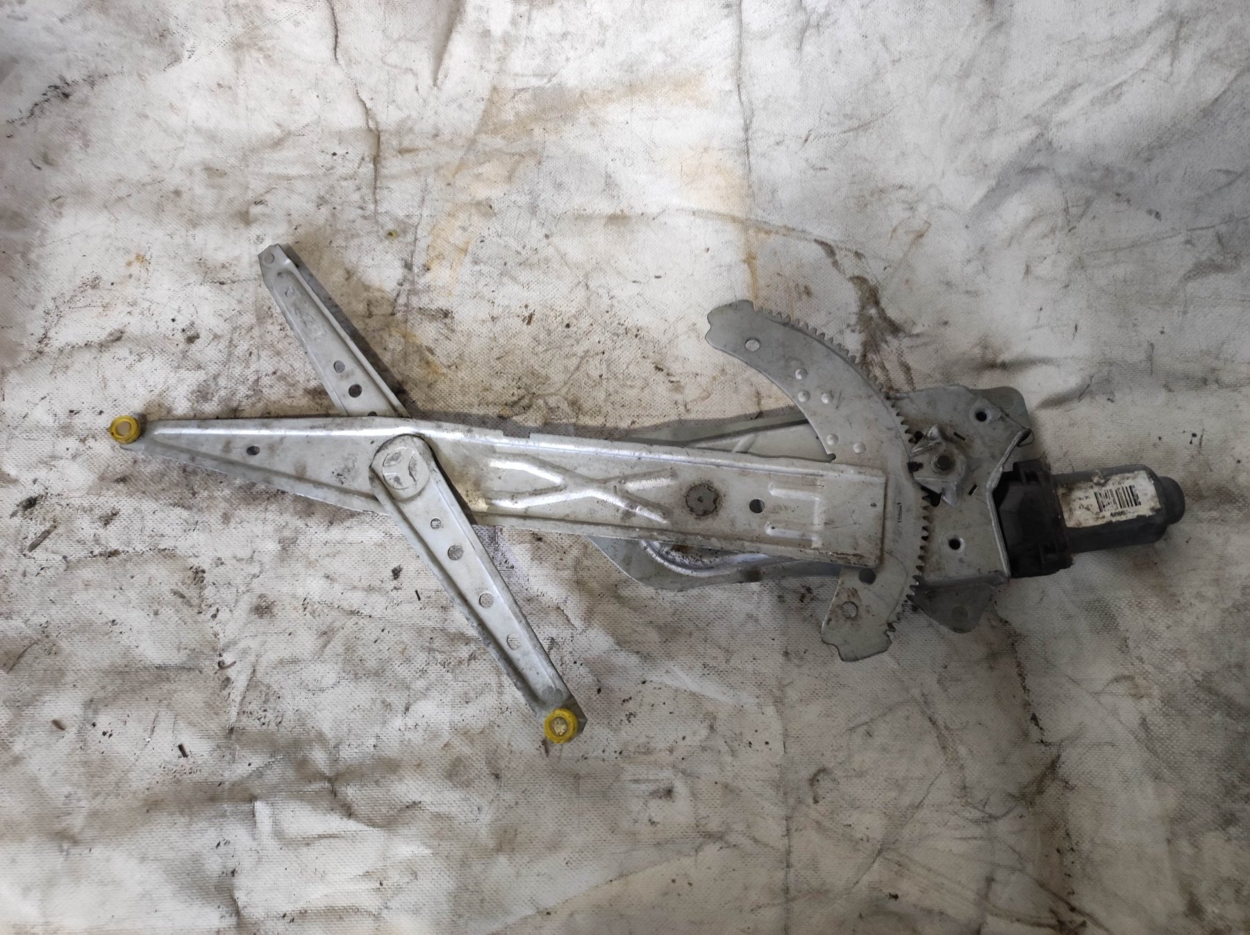 механізм підйому стекол; механізм склопідіймача дверей передніх, правих; склопідйомник (механізм переміщення скла; Склопідйомник передньої правої двері; Механізм склопідіймача двері передньої, правої) Renault Kangoo I (1997-2009) 8200188551