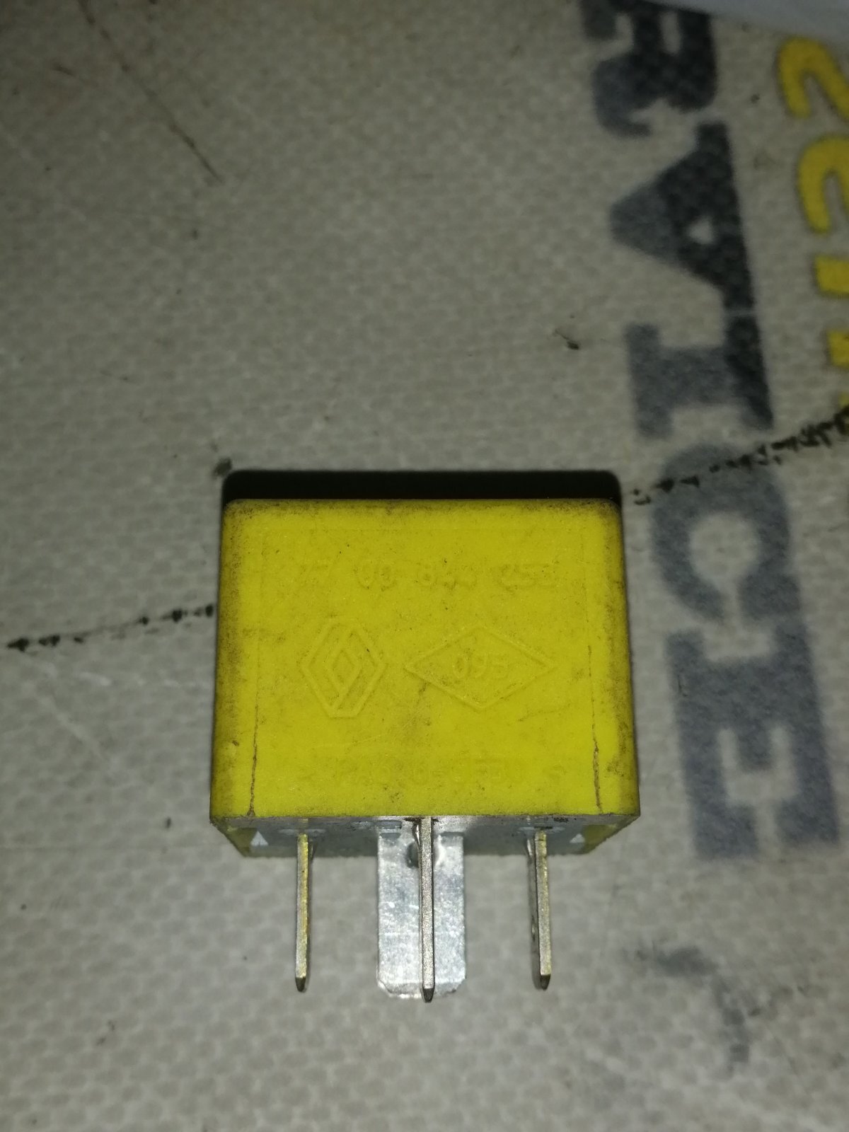 Реле (не більш 60вт і більш 2а) Renault Kangoo I (1997-2009) 7700844253