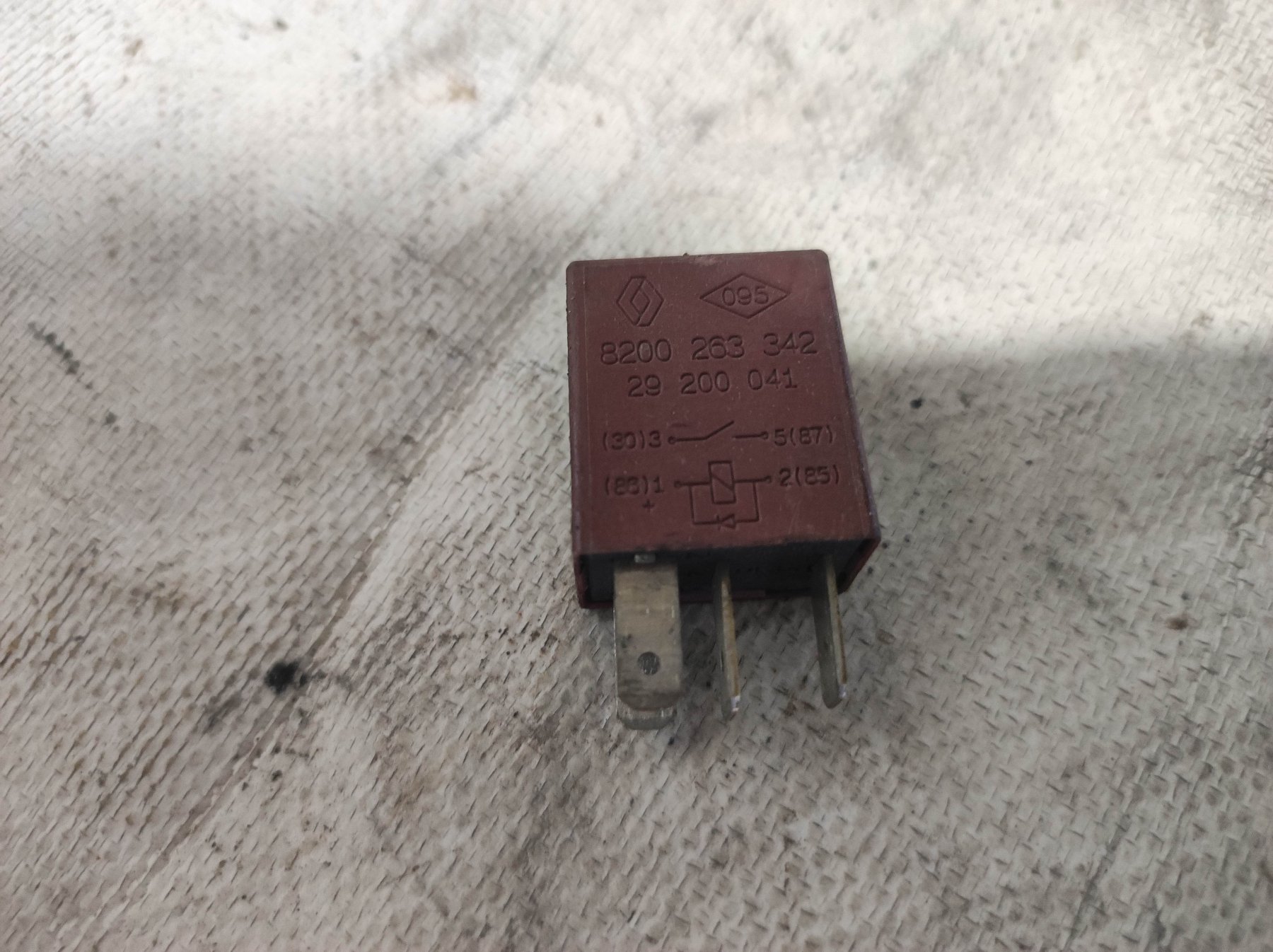 реле протитуманної фари Renault Kangoo I (1997-2009) 8200263342