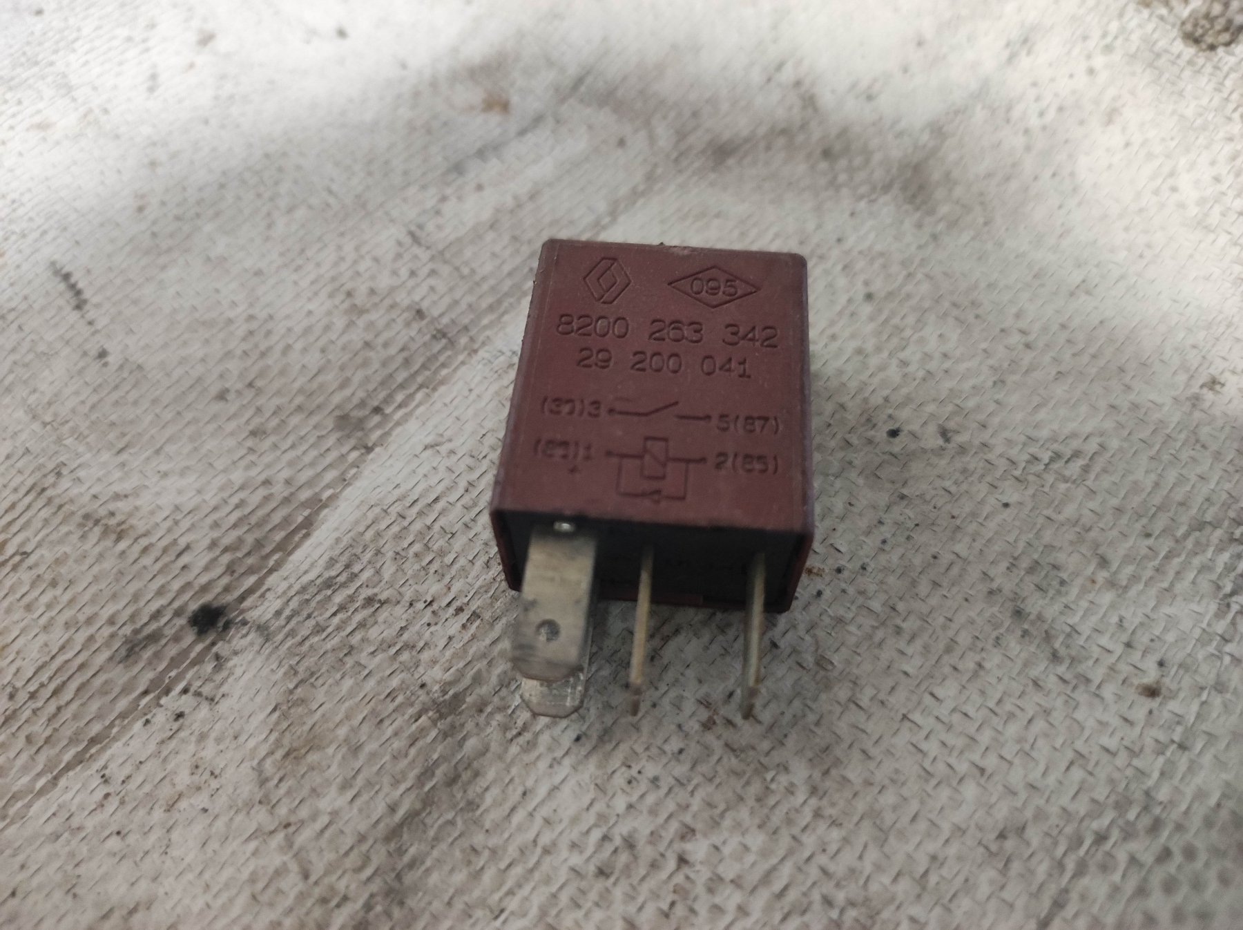 реле протитуманної фари Renault Kangoo I (1997-2009) 8200263342