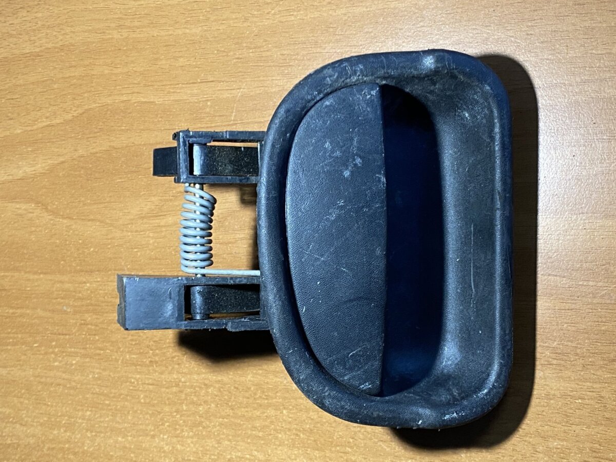 ручка дверей бічних/зсувних, внутрішня права Renault Kangoo I (1997-2009) 7700303503