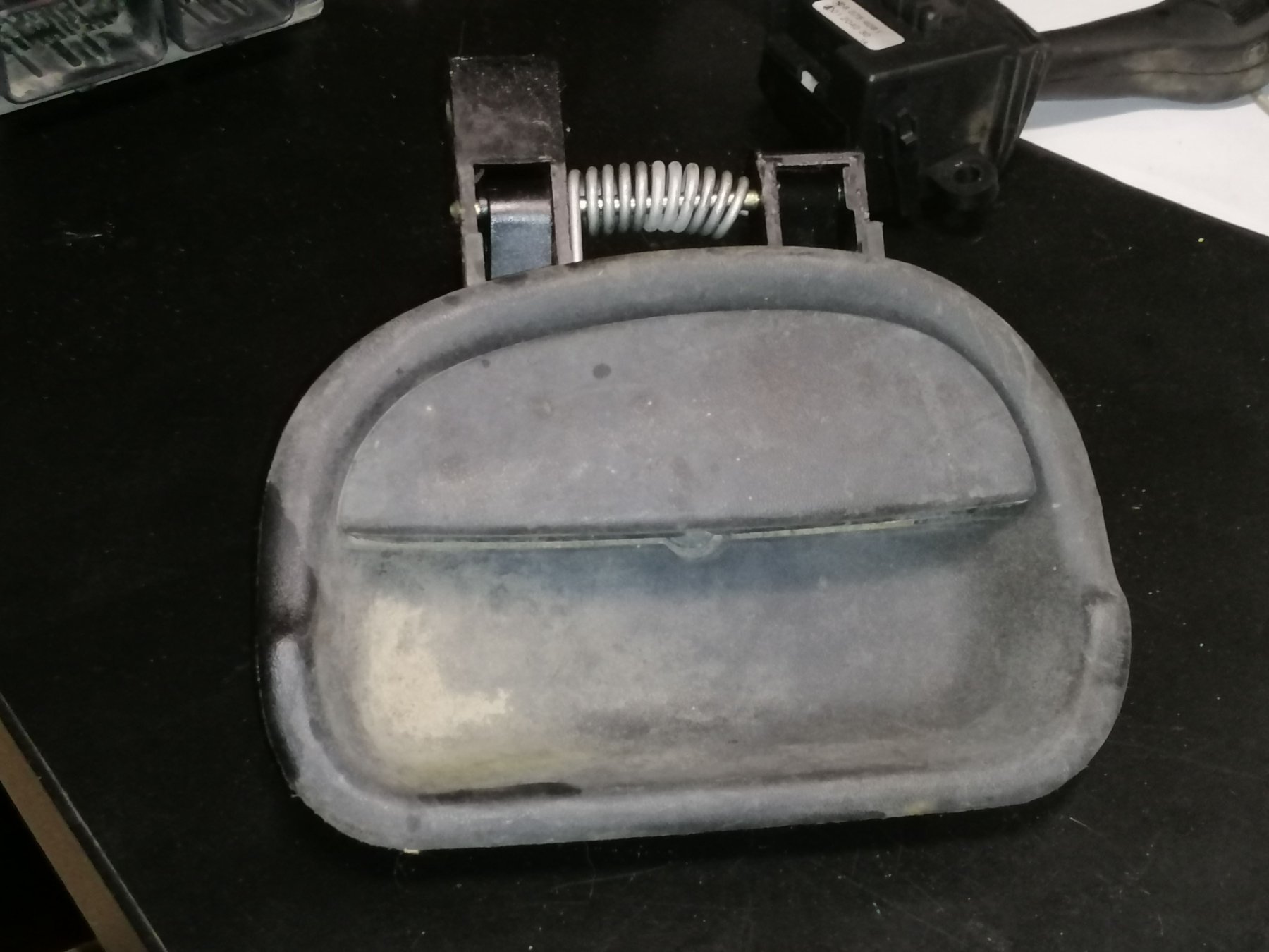 ручка дверей бічних/зсувних, внутрішня права; ручка двері бічної/зсувної внутрішня права Renault Kangoo I (1997-2009) 7700303503