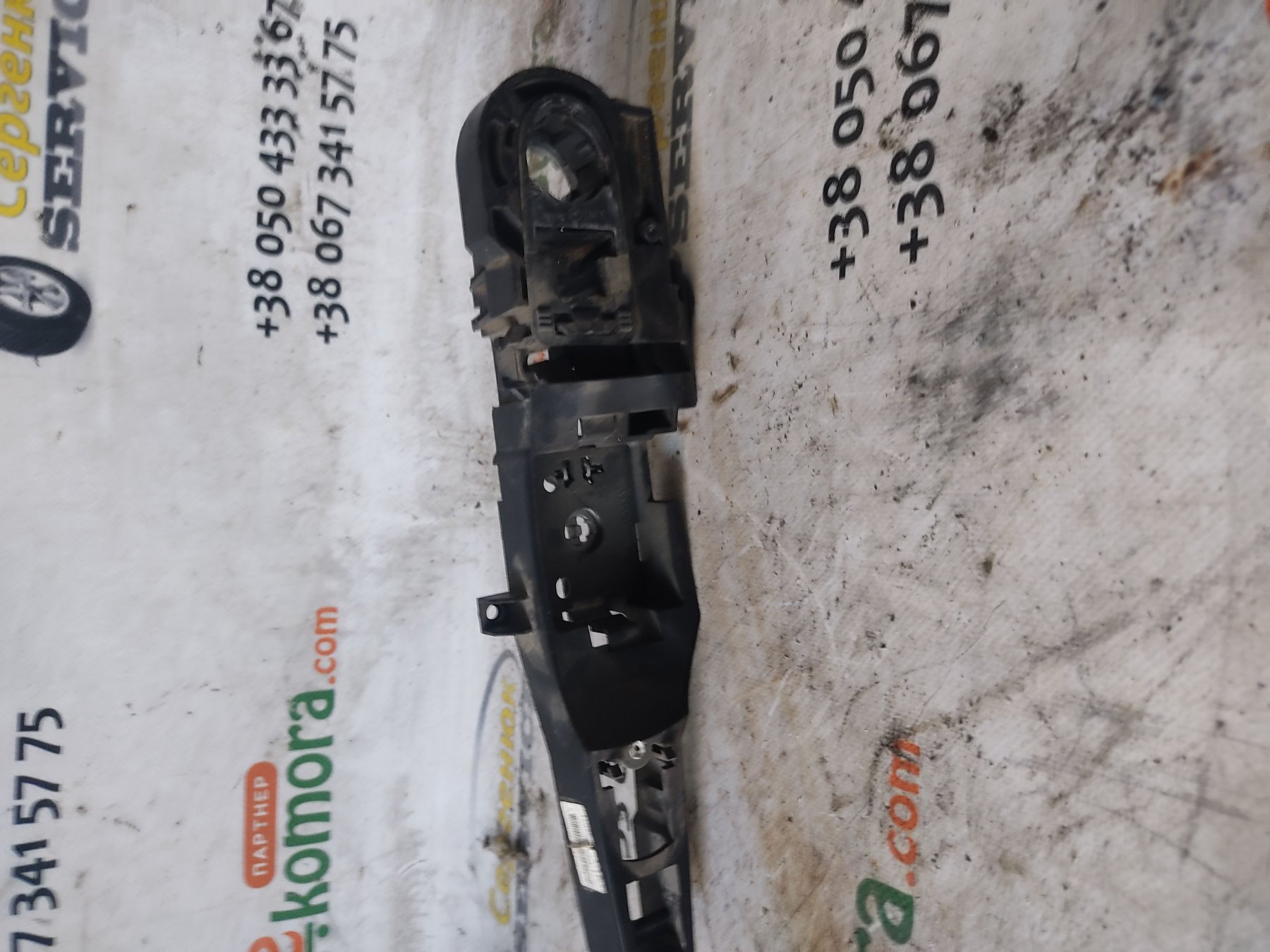 Ручка двери передней левой наружная Renault Kangoo II (2008-2021) 8200497521