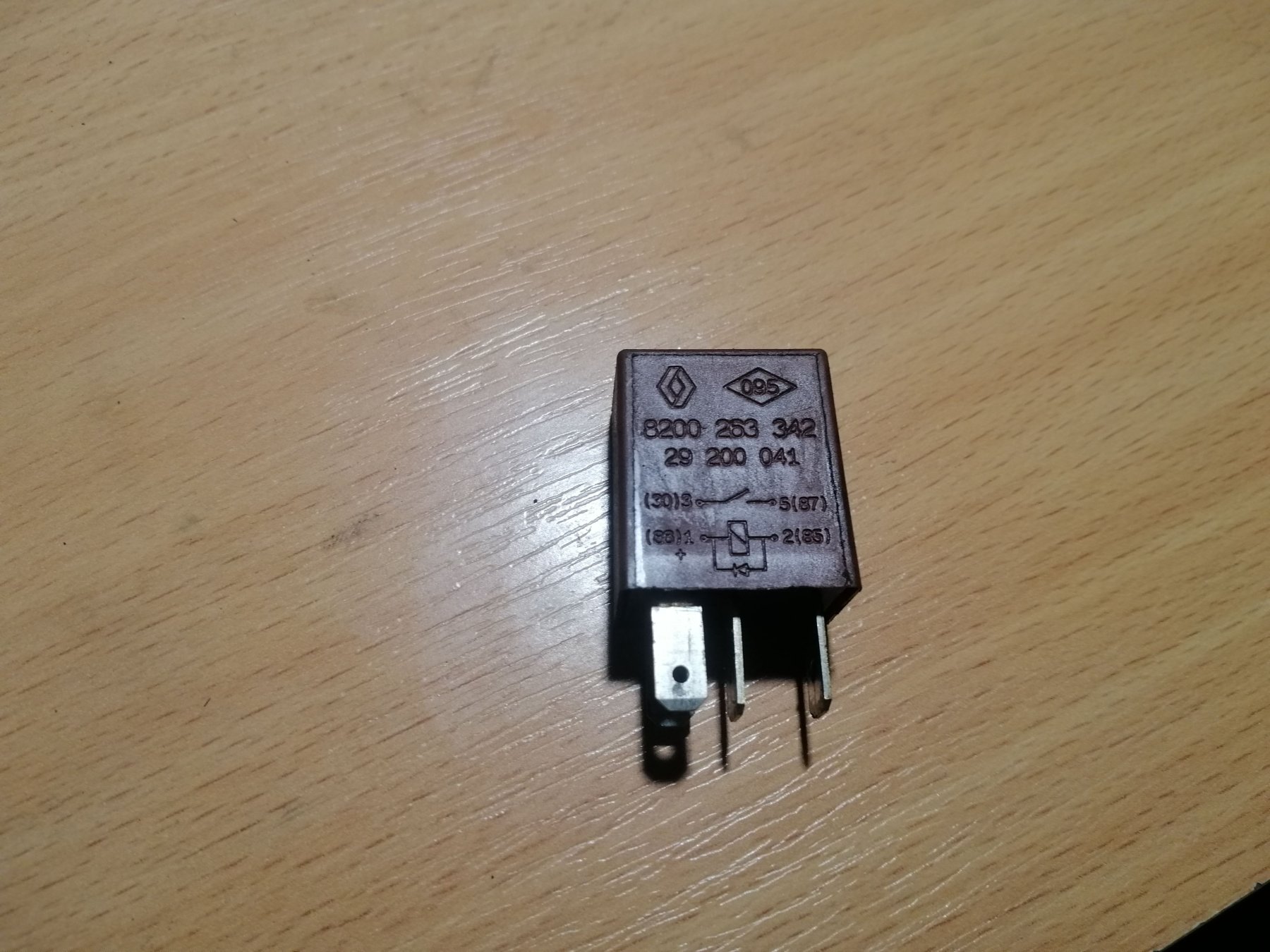 реле протитуманної фари Renault Laguna III (2007-2015) 8200263342