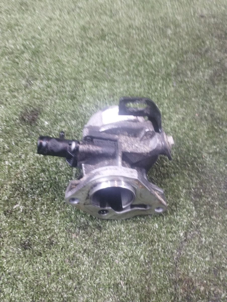 Вакумний насос Renault Megane III (2008-2016) 146505272R