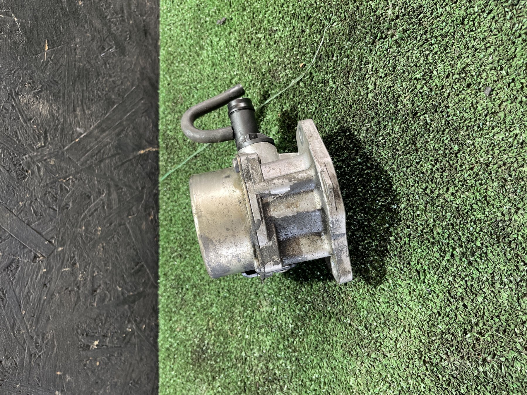 Вакумний насос Renault Megane III (2008-2016) 8201005306