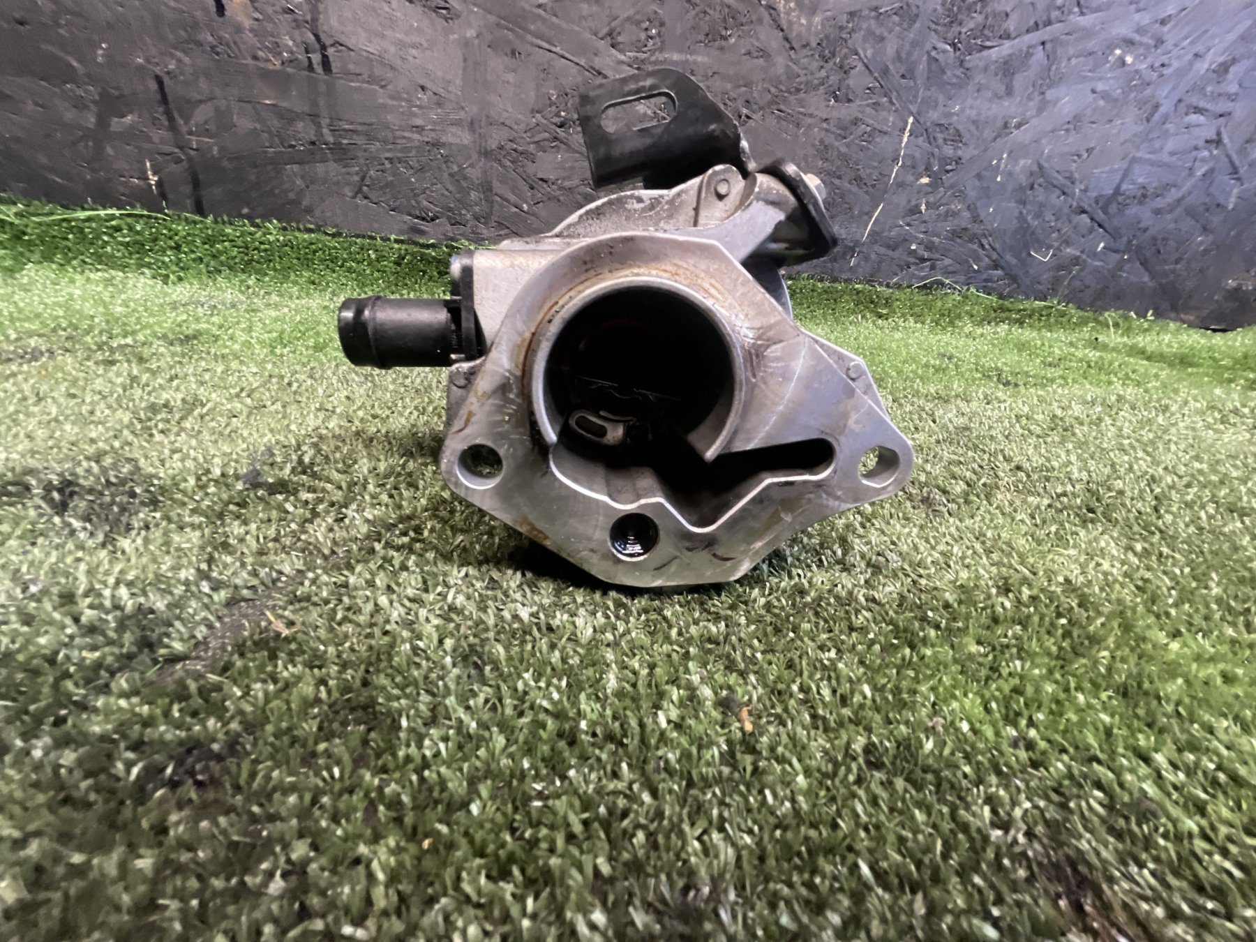 Вакуумний насос Renault Megane III (2008-2016) 8201005306