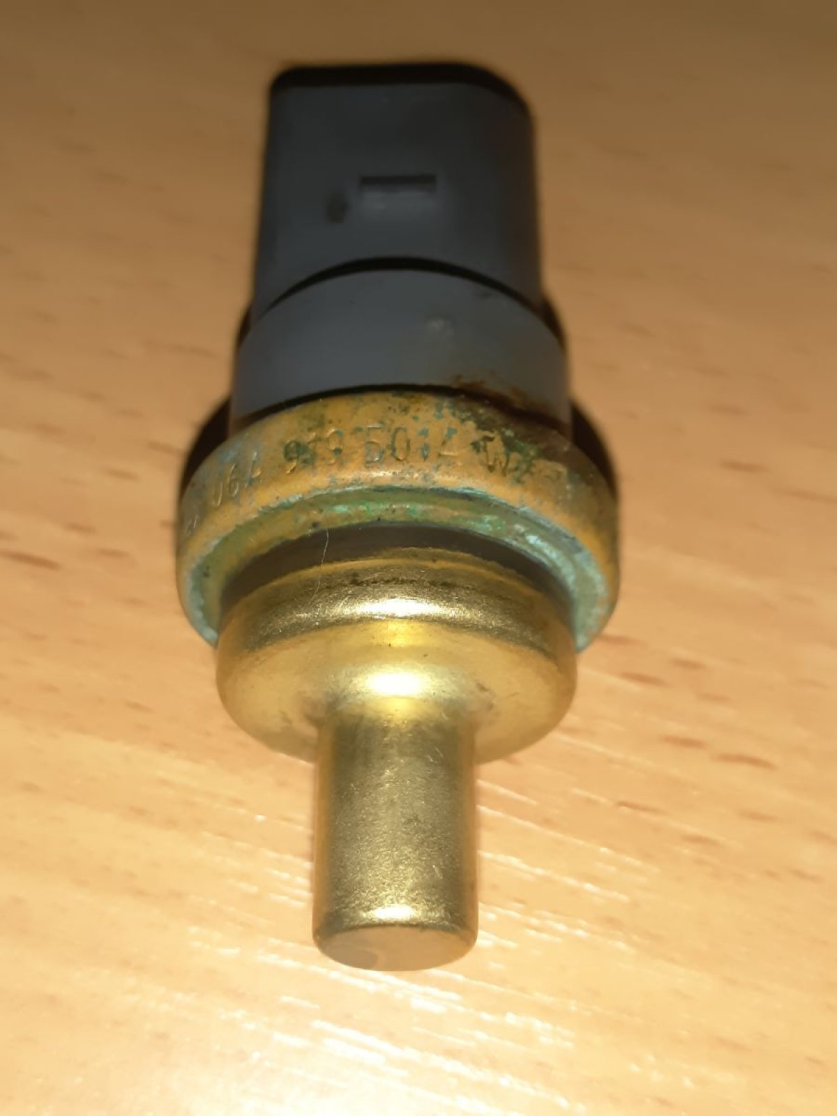 Датчик температури охолоджувальної рідини Skoda Fabia I (1999-2007) 06A919501A