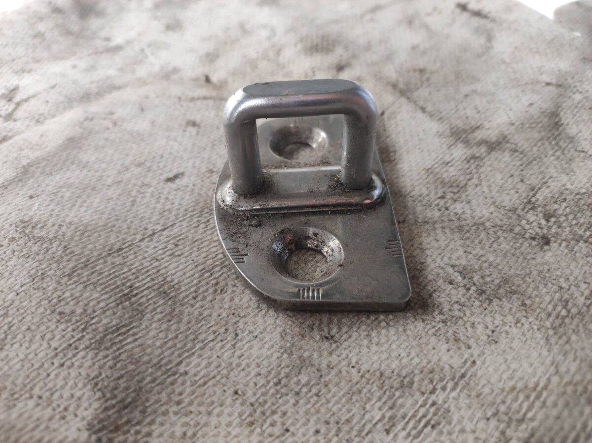 Петлі дверей Skoda Fabia I (1999-2007) 1U0837033B