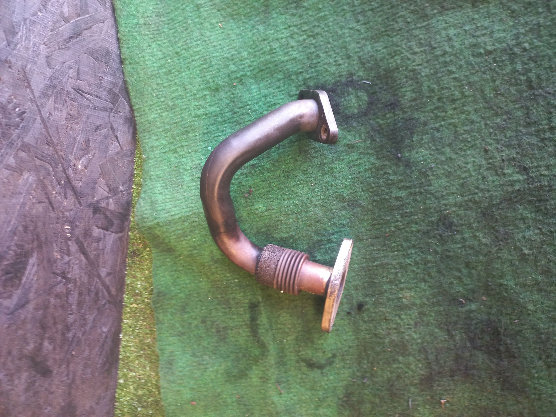 Трубка Skoda Fabia I (1999-2007) 03G131521R