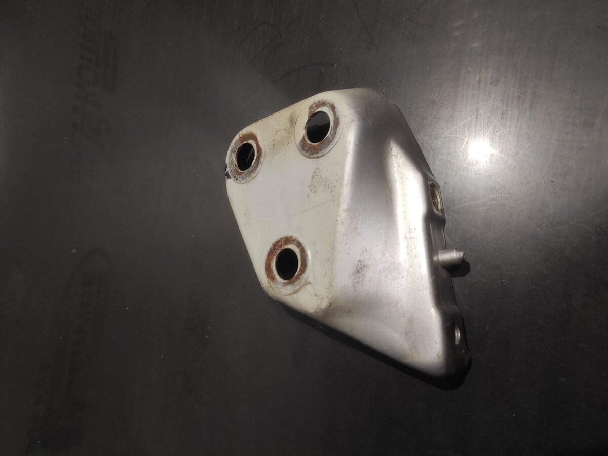 Крепление балки рулевой колонки Skoda Octavia I (1996-2010) 1J0419256A