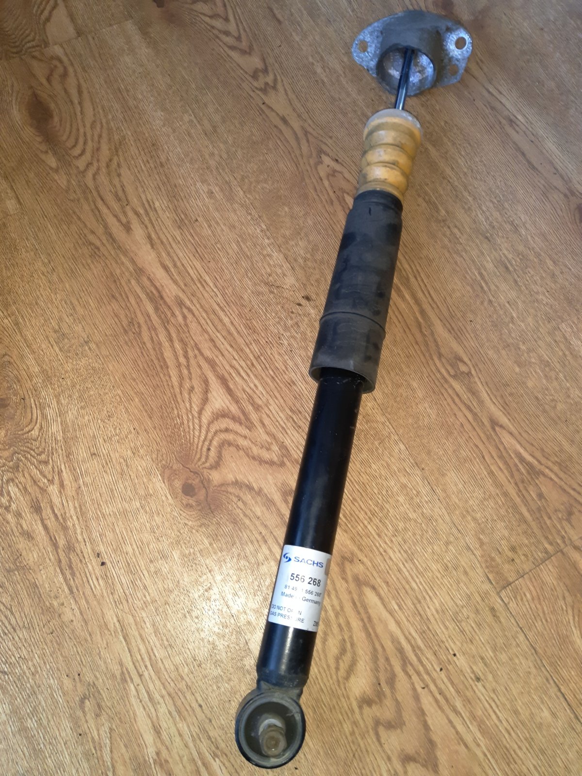 Заслінка дросельна електр Skoda Octavia I (1996-2010) 556268