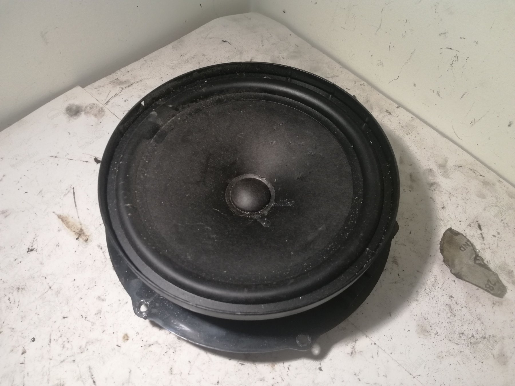 Динамік низькочистотний Skoda Octavia II (2004-2013) 5L0035411A