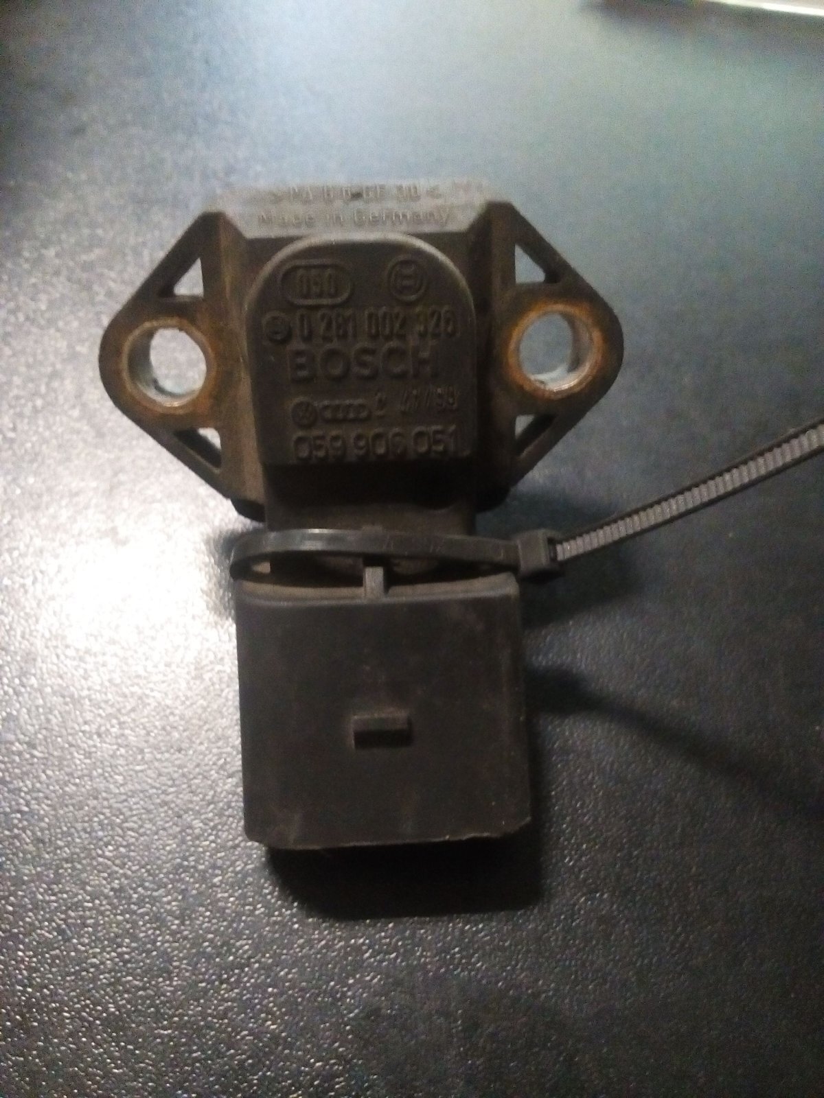 датчик абсолютного тиску, map; датчик тиску повітря; датчик тиску у впускному колекторі, map Skoda Superb I (2001-2008) 059906051