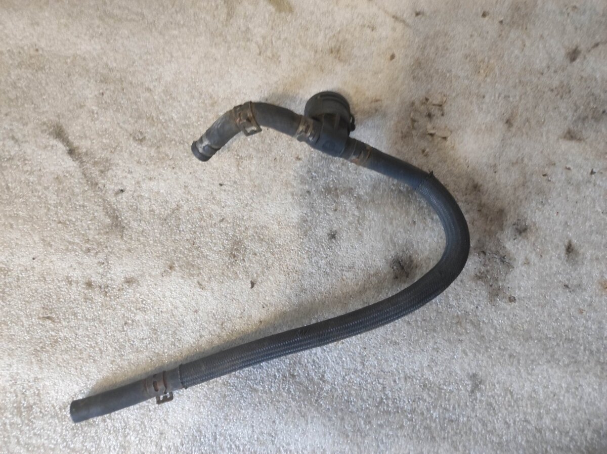 датчик тнвт; датчик температури палива Volkswagen Caddy III (2004-2015) 038906081B