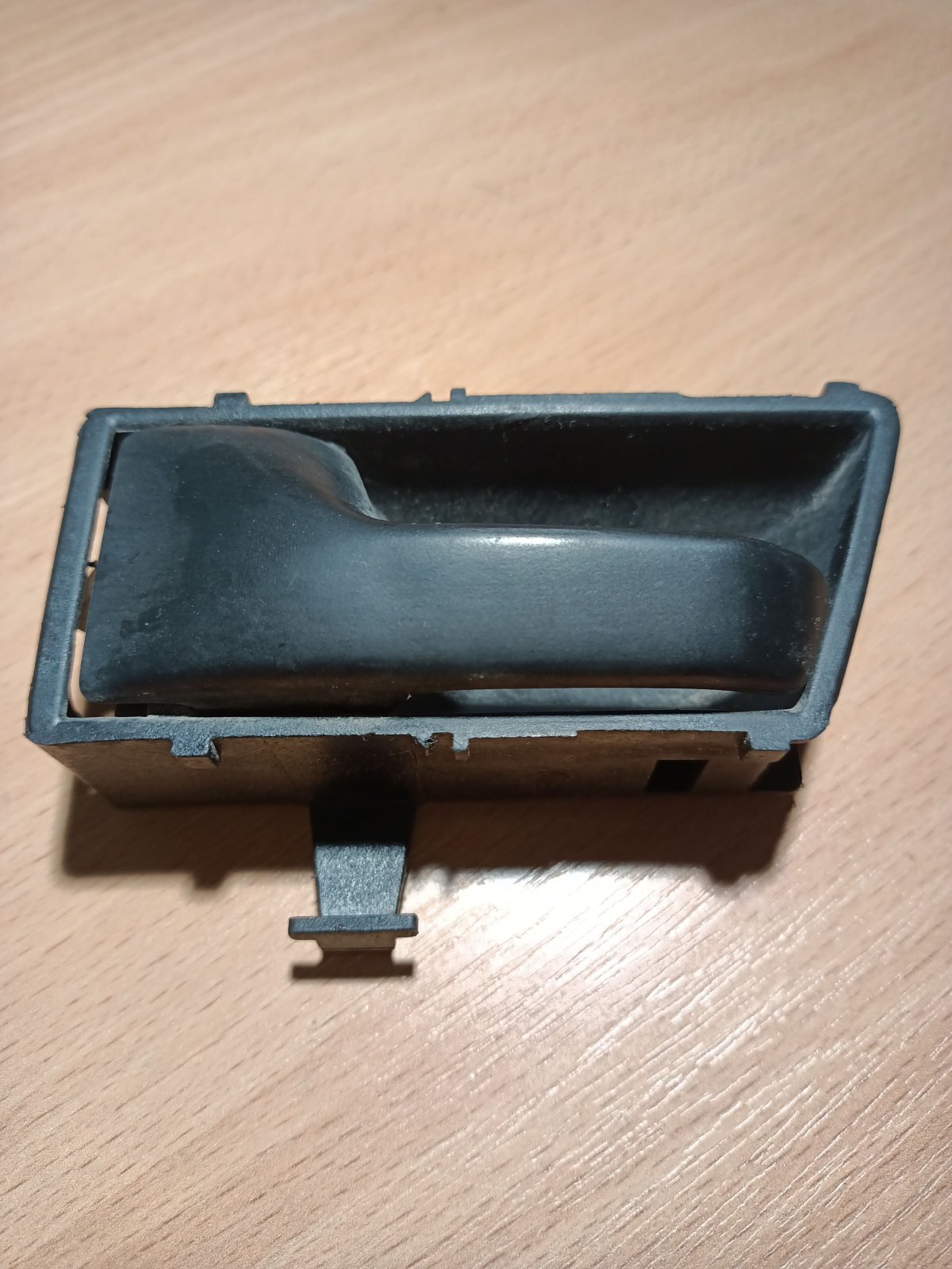 Комплект задніх петель багажника vw golf ii hb 5d Volkswagen Golf II 1983-1992 321837235A