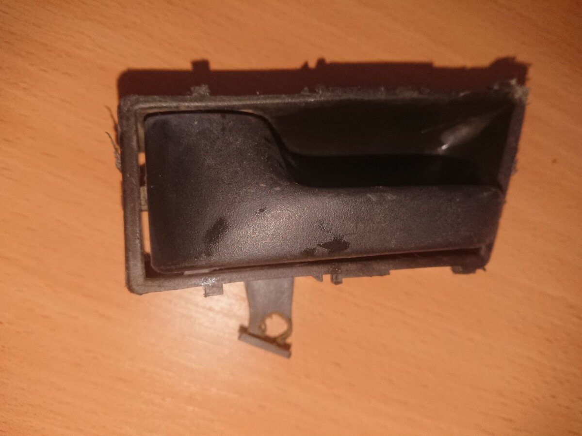 Комплект задніх петель багажника vw golf ii hb 5d Volkswagen Golf II 1983-1992 321837235A