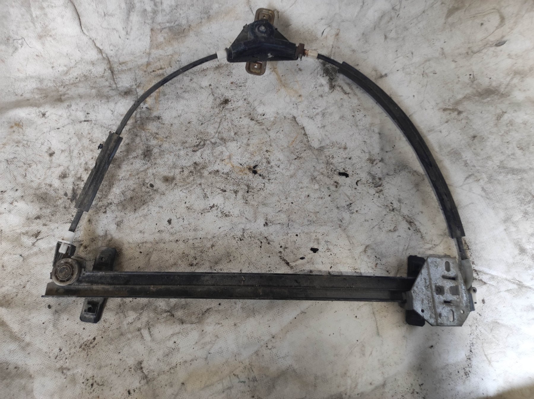 механізм підйому стекол; механізм склопідіймача дверей передніх, правих; склопідйомник (механізм переміщення скла; Склопідйомник передньої правої двері; Механізм склопідіймача двері передньої, правої) Volkswagen Golf II 1983-1992 191837402B