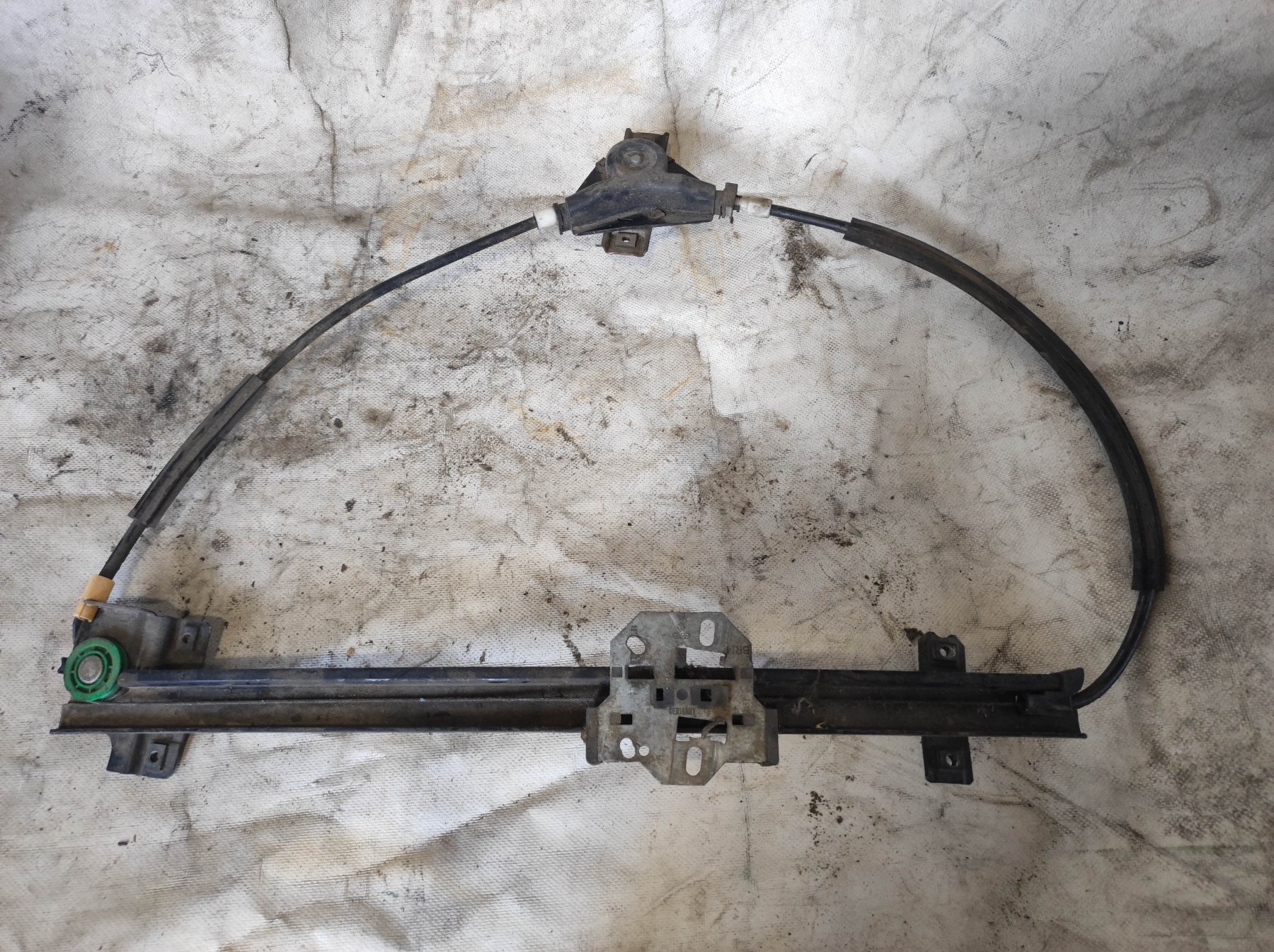 механізм підйому стекол; механізм склопідіймача дверей передніх, правих; склопідйомник (механізм переміщення скла; Склопідйомник передньої правої двері; Механізм склопідіймача двері передньої, правої) Volkswagen Golf II 1983-1992 191837402B