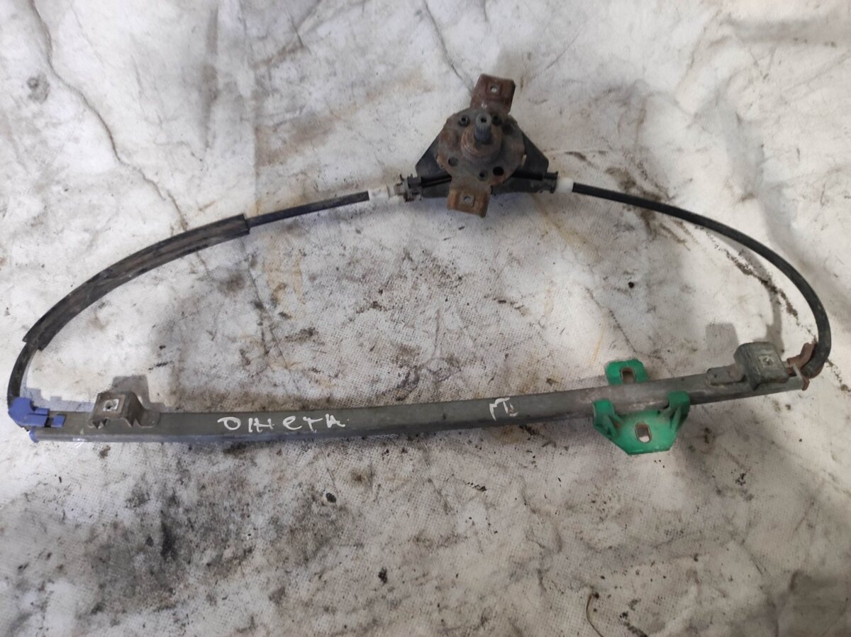 механізм склопідйомника двері задньої, правої; склопідйомник задніх правих дверей; механізм стеклопод'емника двері задньої, правої Volkswagen Golf II 1983-1992 193839402