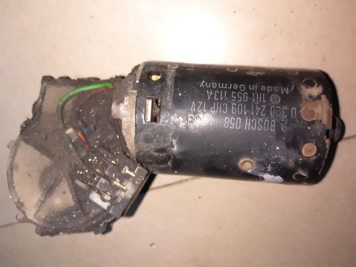 Двигун трапеції склоочисника Volkswagen Golf III (1991-1999) 1H1955113A