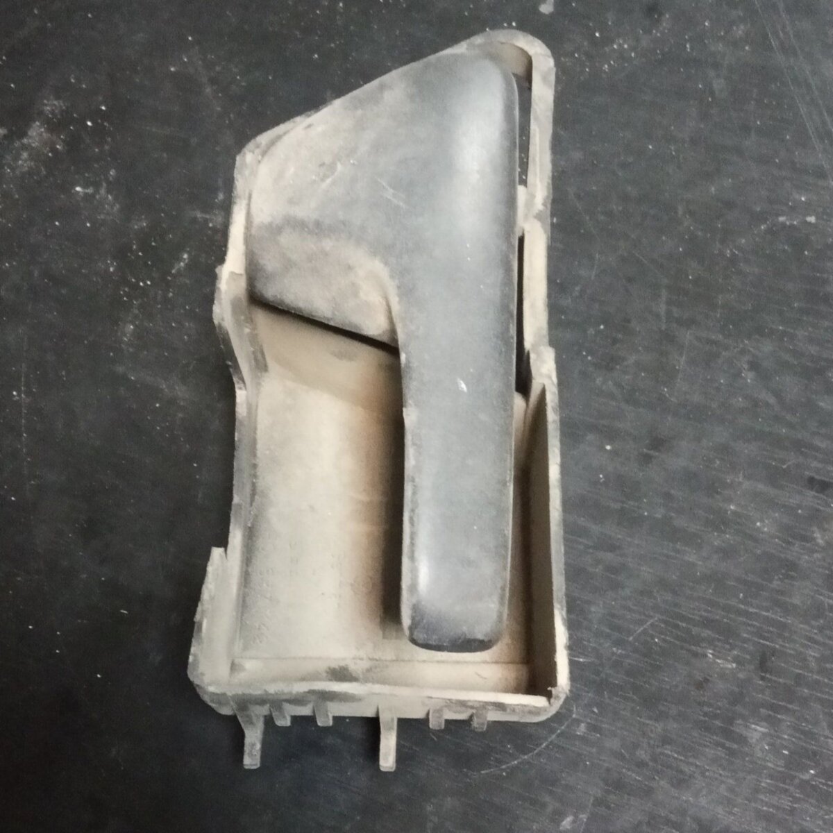 Ручка дверей внутрішня права Volkswagen Golf III (1991-1999) 1H0837142