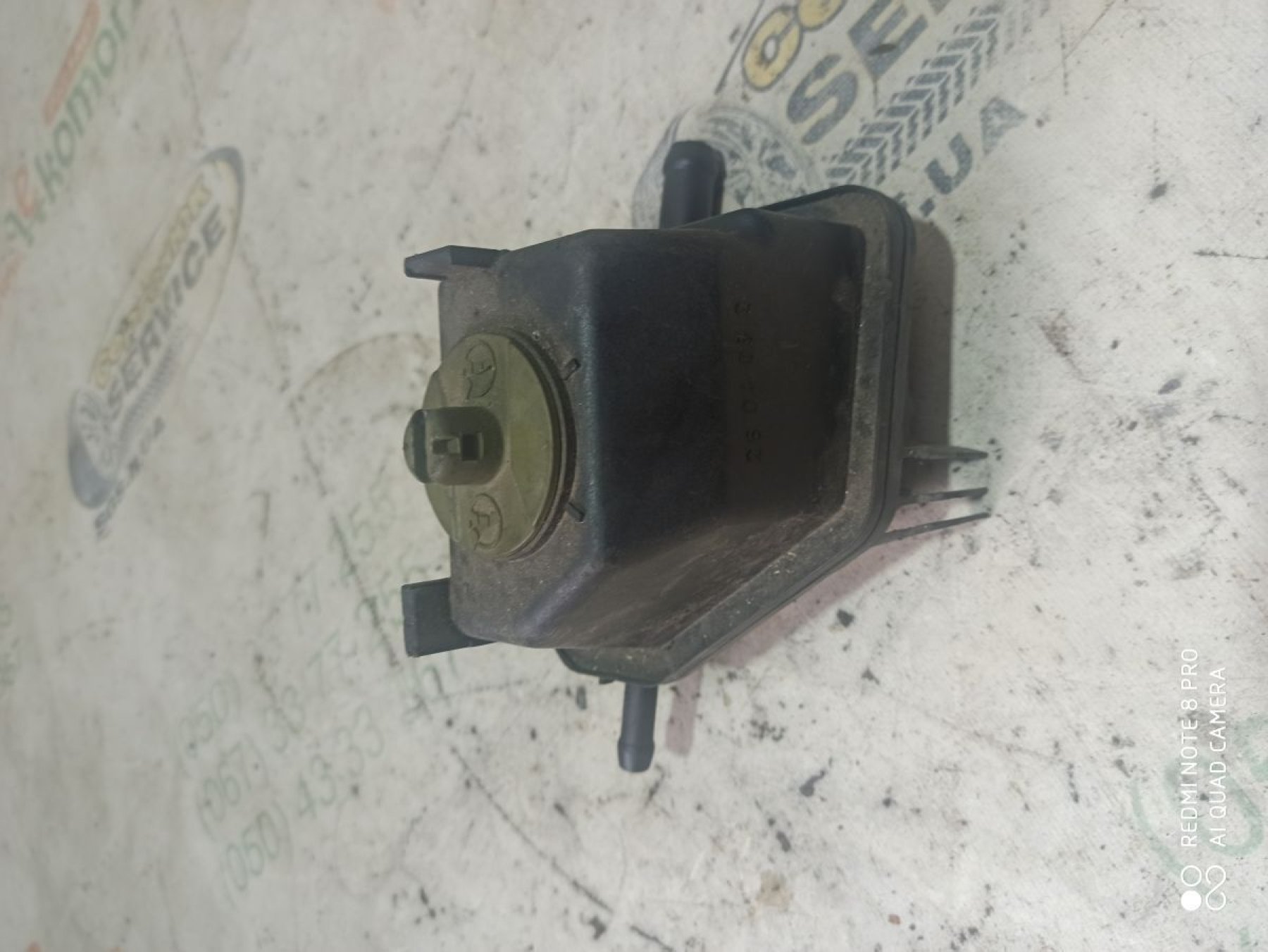 бак масляний; бачки запасні (для масла; Бачок і трубопроводи; Бачок насоса гпр; Гачок ГПР; Бачок насосу гідропідсилювача керма) Volkswagen Golf IV (1997-2006) 1J0422371C