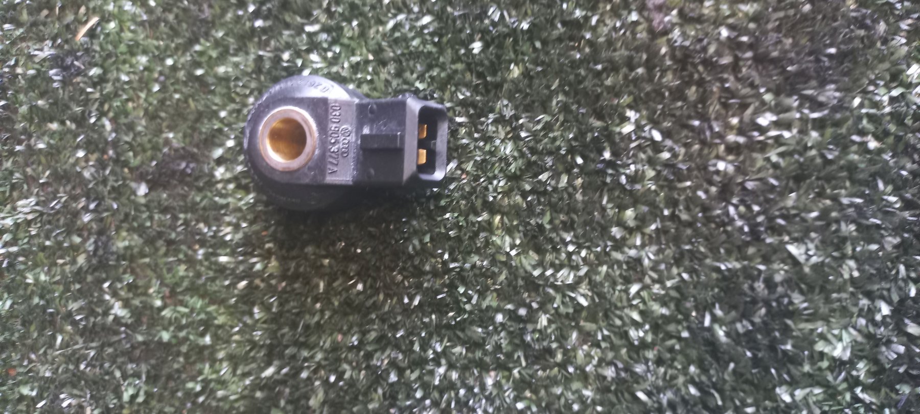 Датчик детонації Volkswagen Golf IV (1997-2006) 030905377A