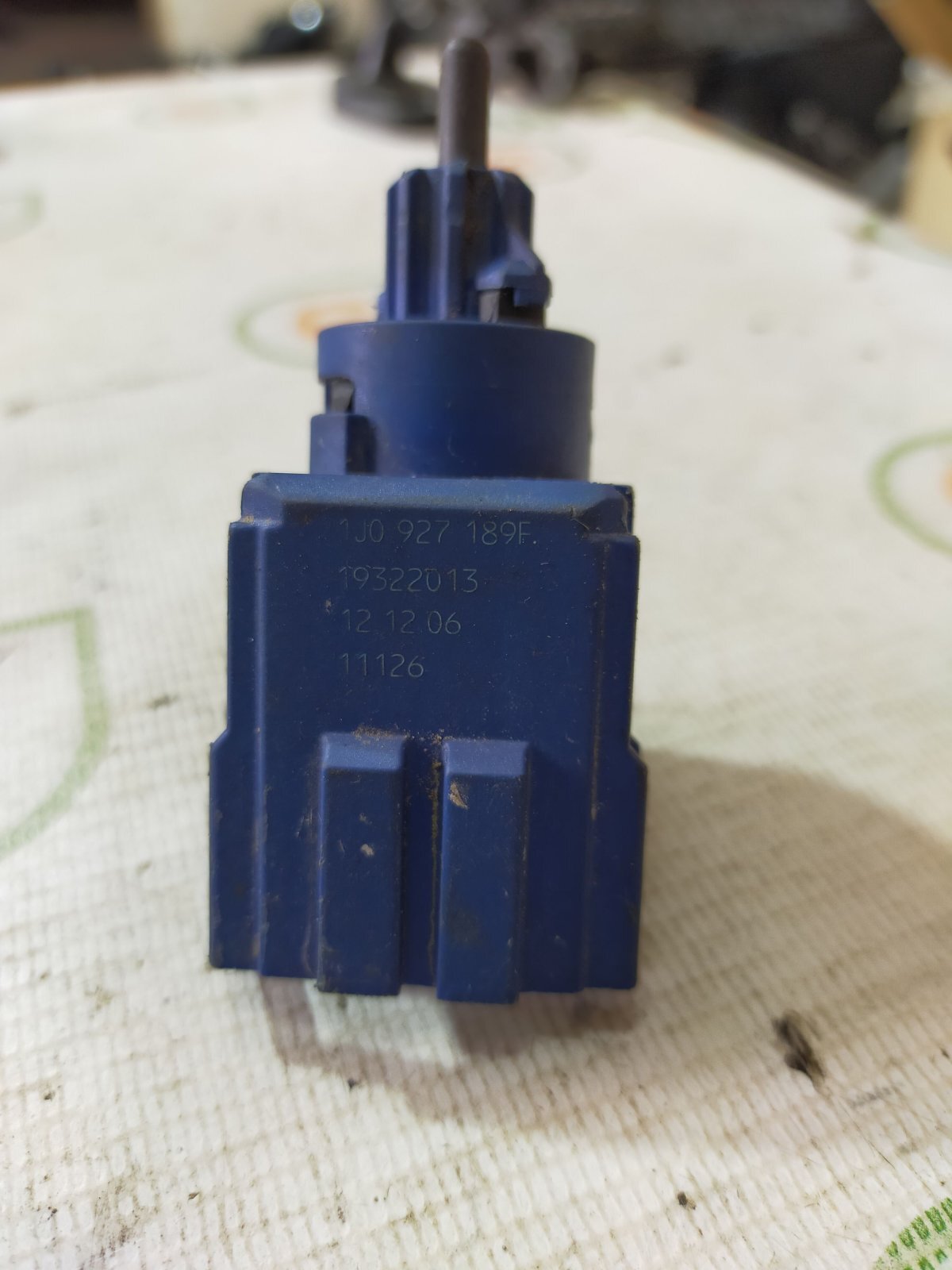Датчик педалі гальм Volkswagen Golf IV (1997-2006) 1J0927189F