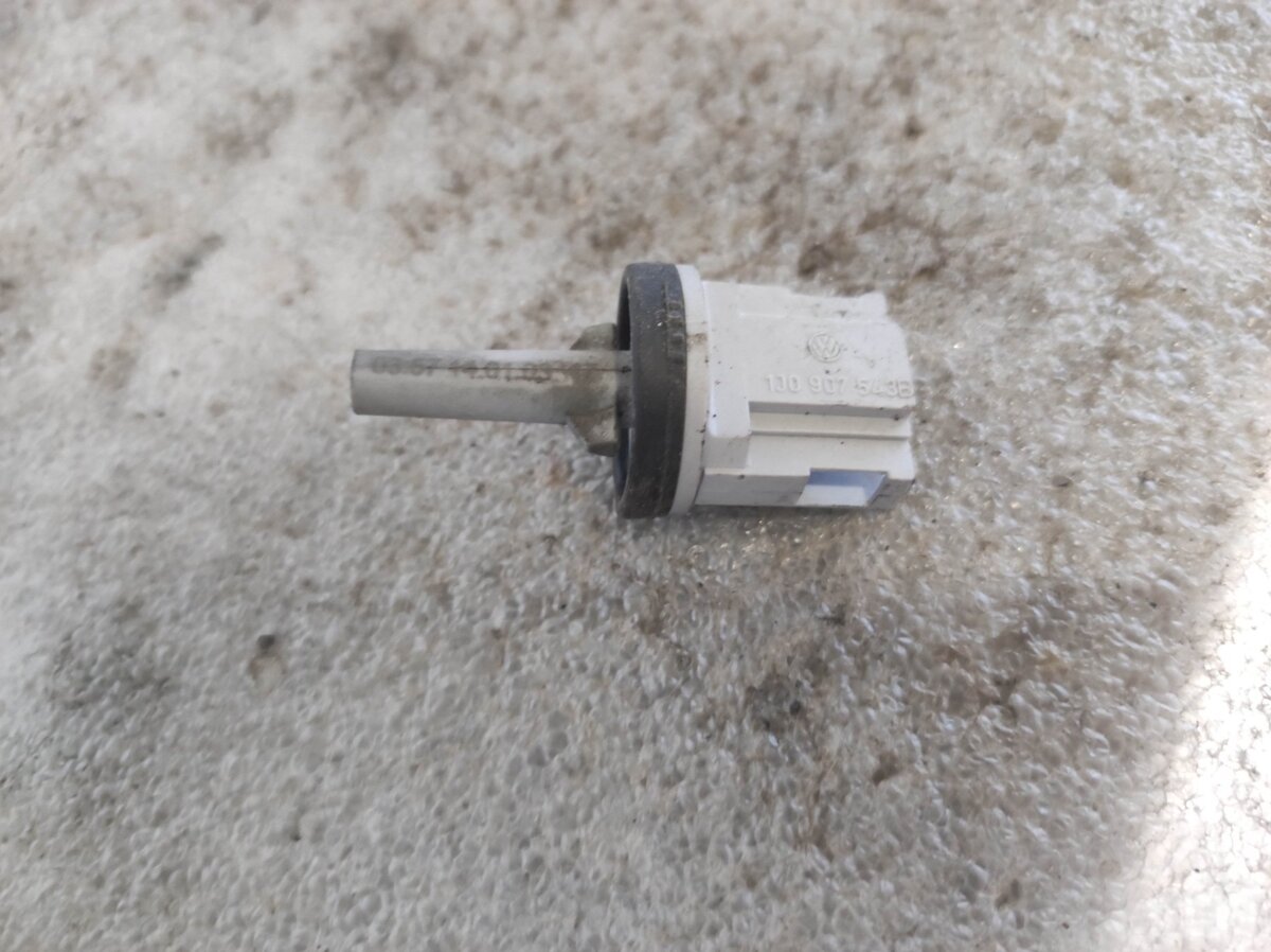 Датчик температури wahler (якість oe) Volkswagen Golf IV (1997-2006) 1J0907543B