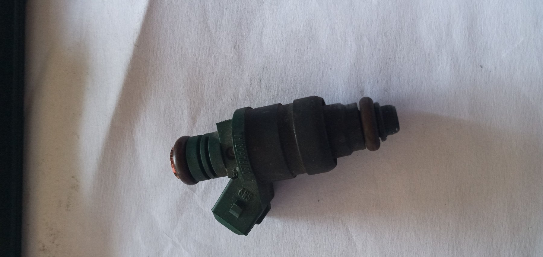 Форсунка вприскування палива Volkswagen Golf IV (1997-2006) 037906031AA