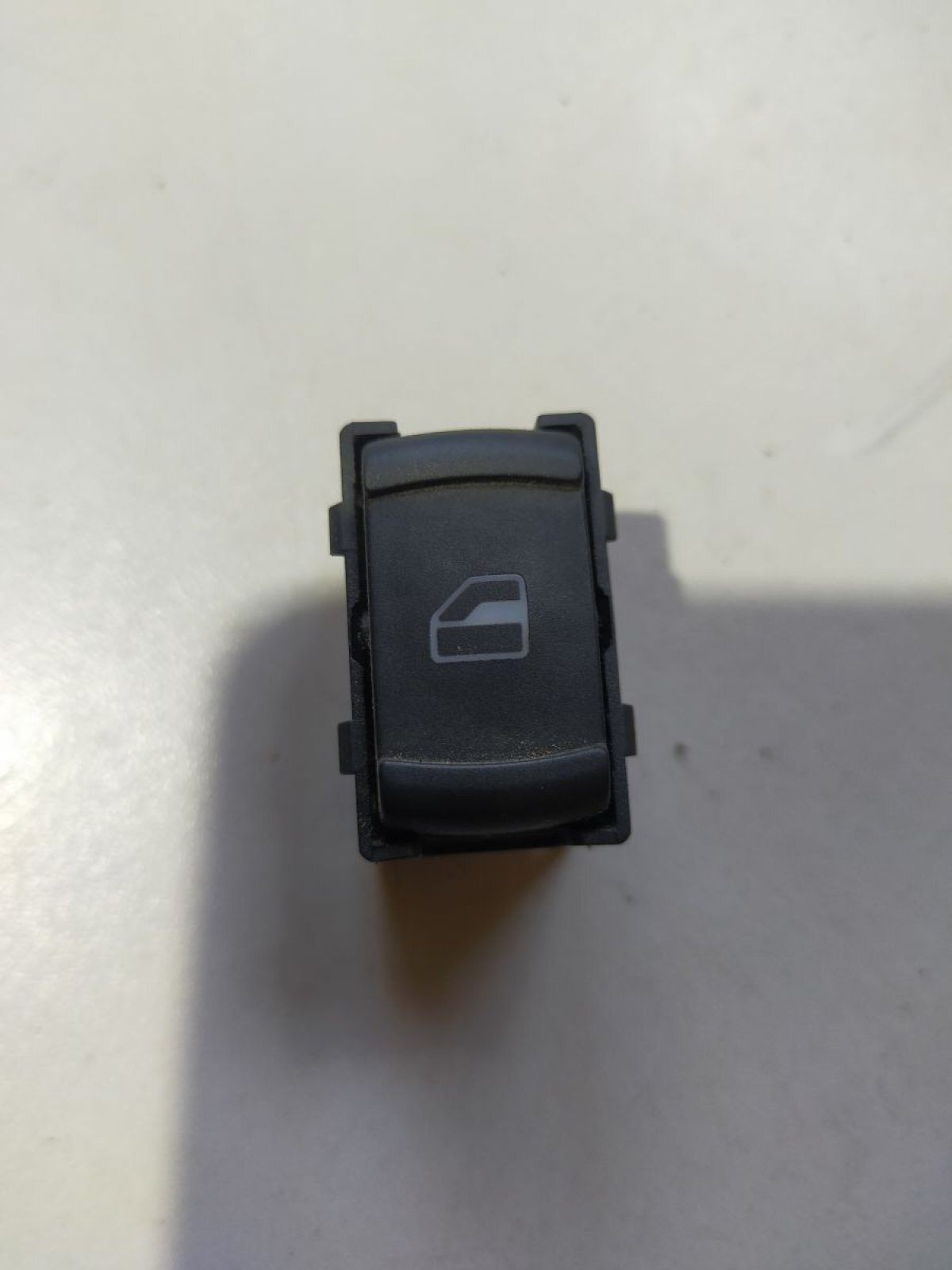 Кнопка склопідйомника Volkswagen Golf IV (1997-2006) 3B0959855B