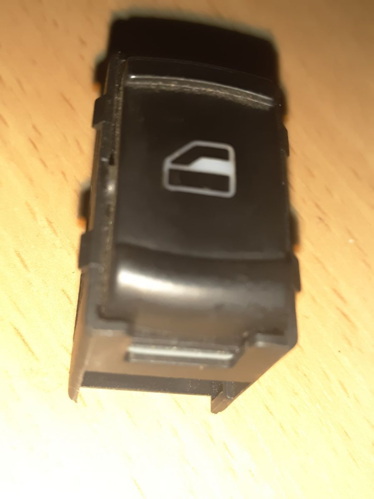 Кнопка склопідйомника Volkswagen Golf IV (1997-2006) 3B0959855B