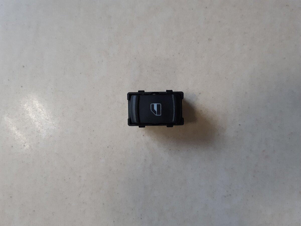 Кнопка склопідйомника Volkswagen Golf IV (1997-2006) 3B0959855B