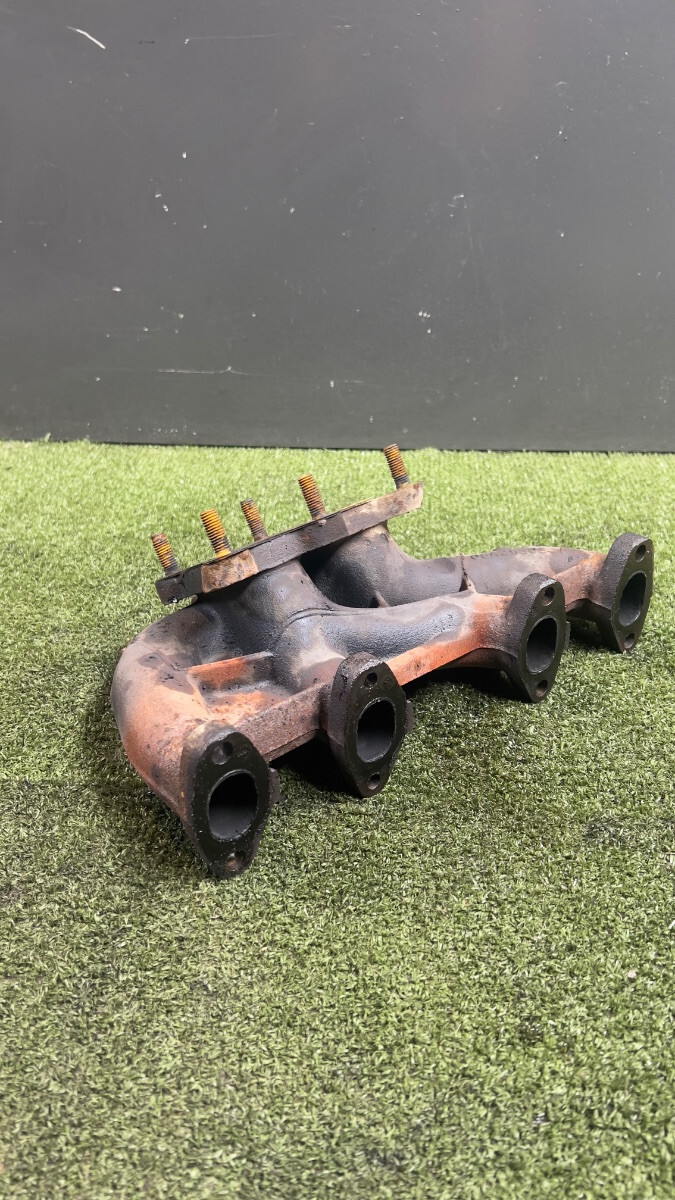 Колектор випускний Volkswagen Golf IV (1997-2006) 06A253033P