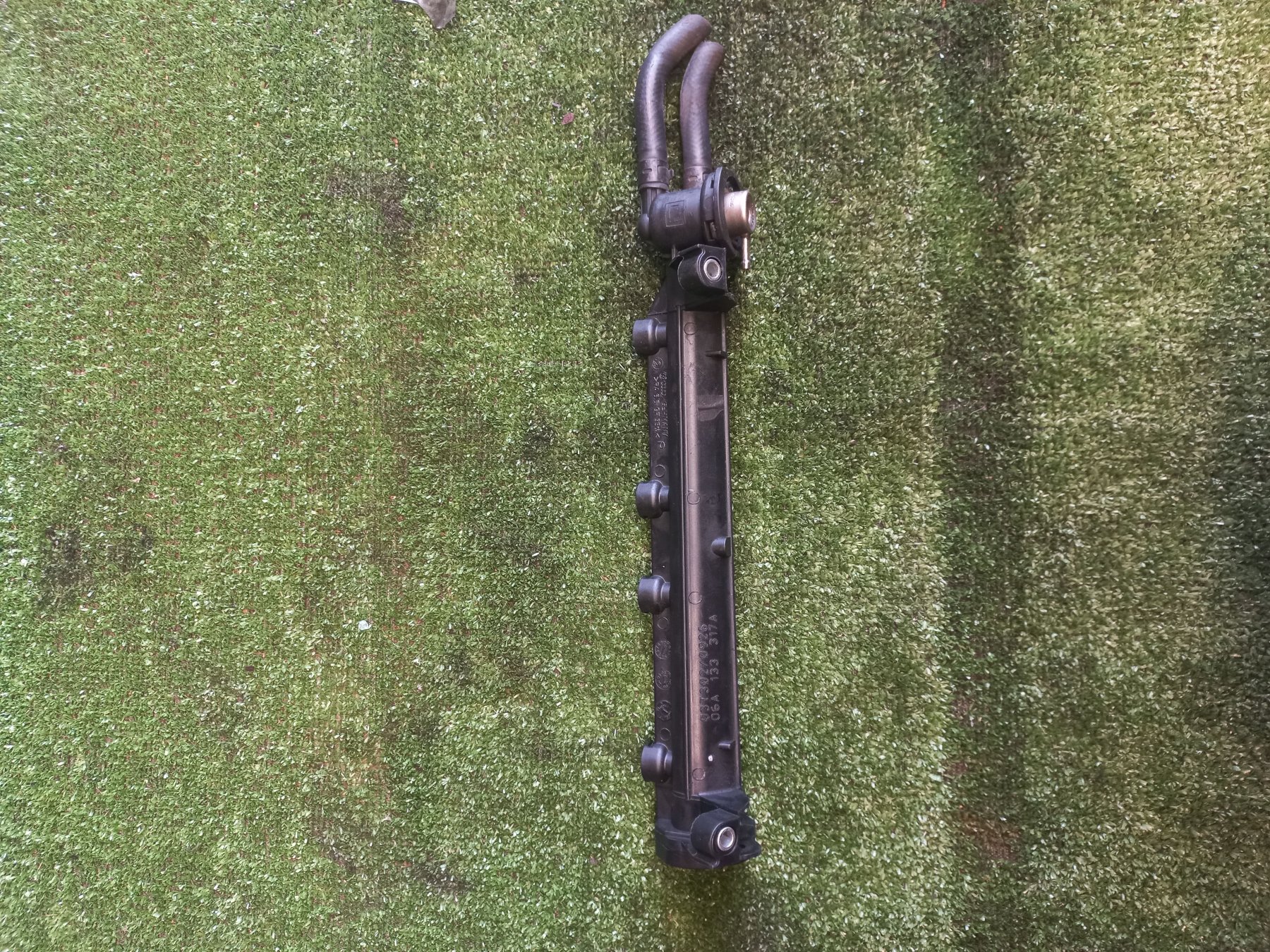 Паливна рейка Volkswagen Golf IV (1997-2006) 06A133317A